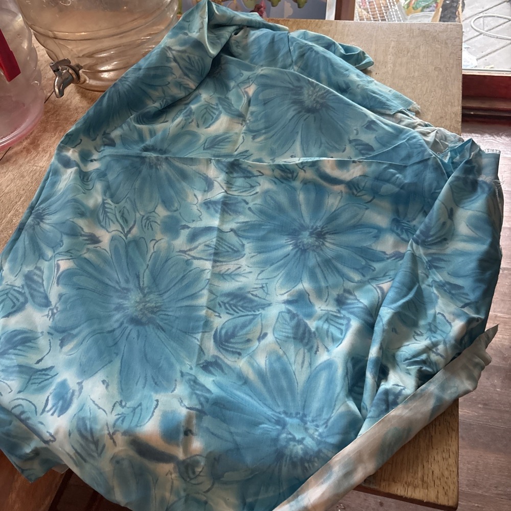 Vintage 1960s Sea Blue Large Flower Print Quilting Fabric 2.5 Yards Polyester